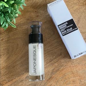 Japonesque Radiance Primer ( luminizing primer)